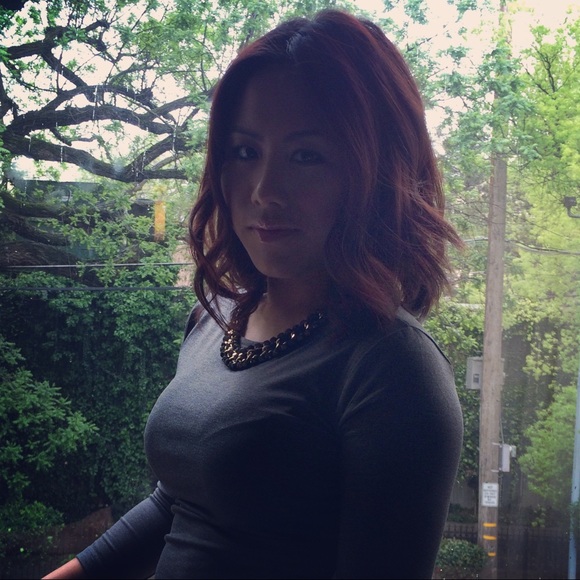 Meet your Posher, Ally - Picture 2 of 2